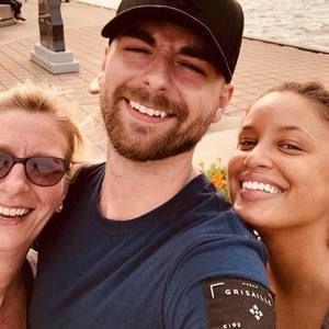 Meet your Posher, Robert